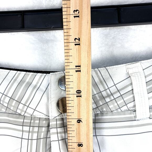 Quiksilver Mens 32 White Gray Plaid Amphibian Hybrid Stretch Board Beach Shorts - Picture 8 of 12